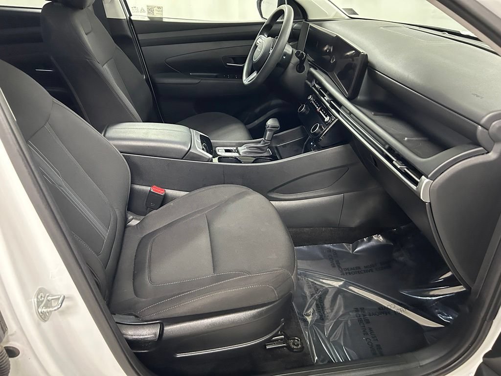 Used 2025 Hyundai Tucson SEL AWD/4WD image 13