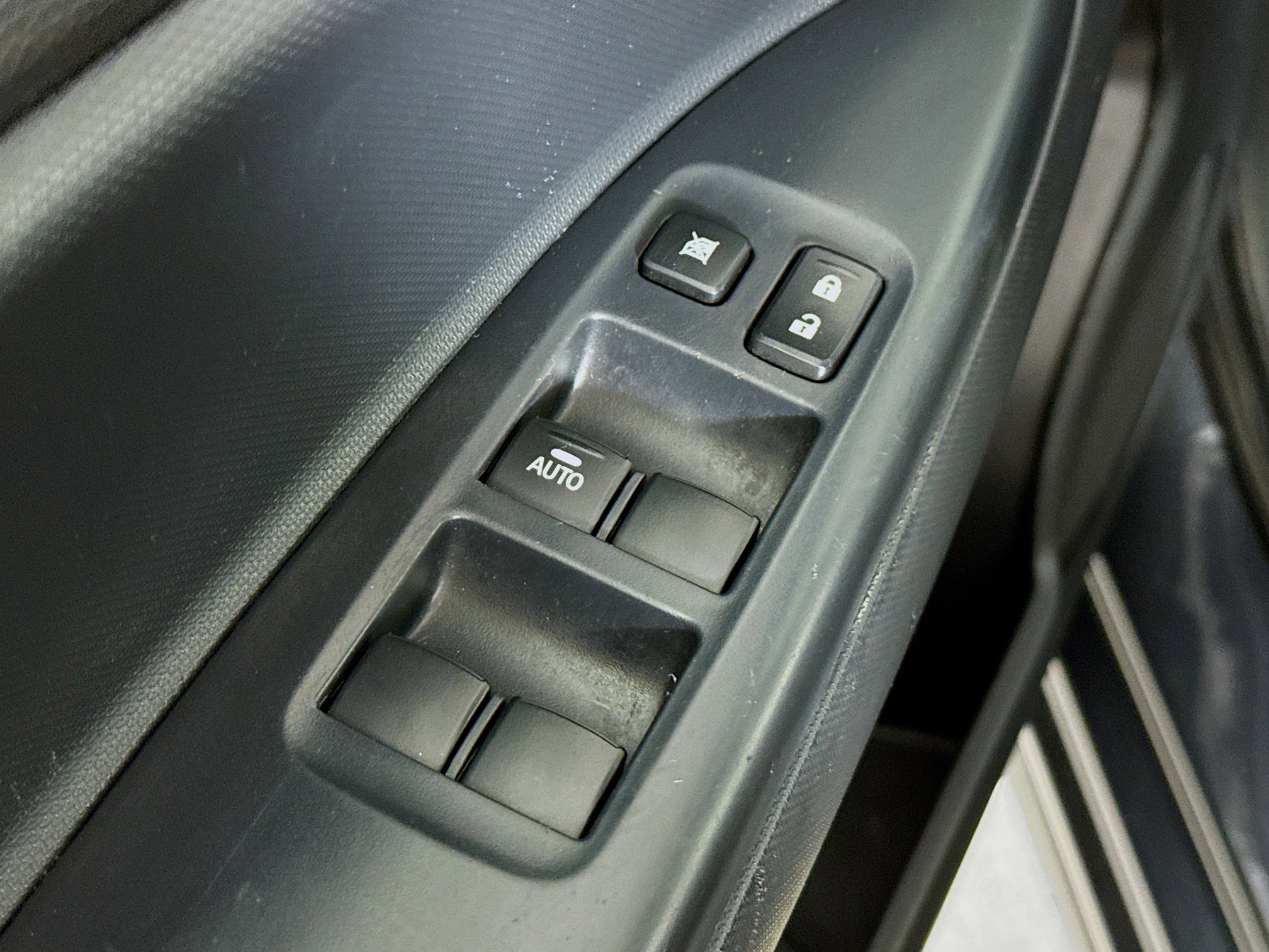 Used 2024 Mitsubishi Mirage ES image 20