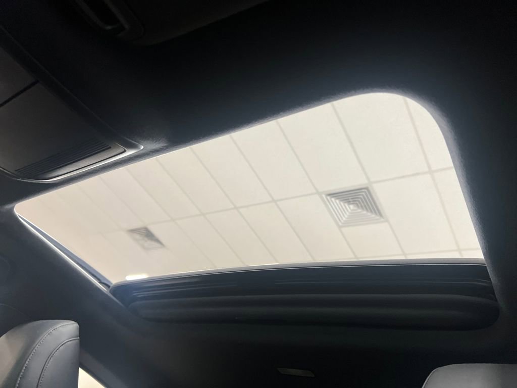 Used 2022 MAZDA MAZDA3 s image 13