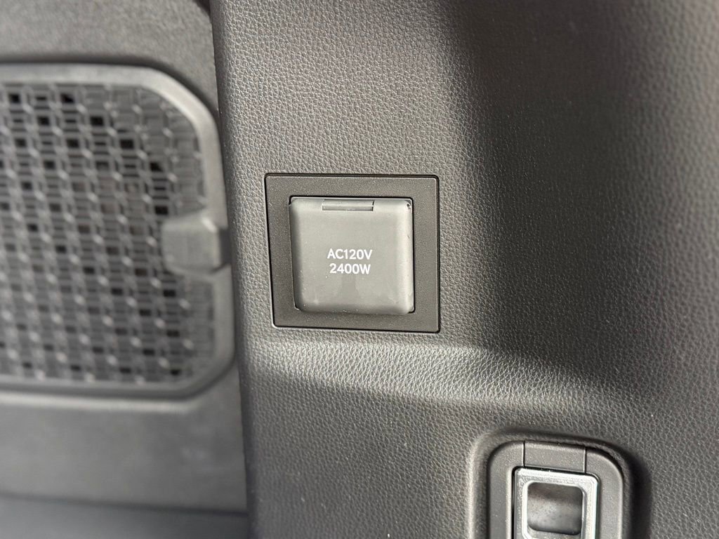 Used 2026 Toyota 4Runner Platinum image 6