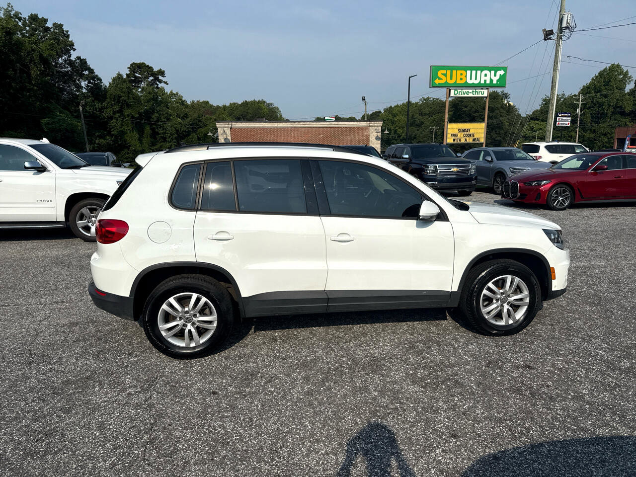 Used 2017 Volkswagen Tiguan S FWD image 5