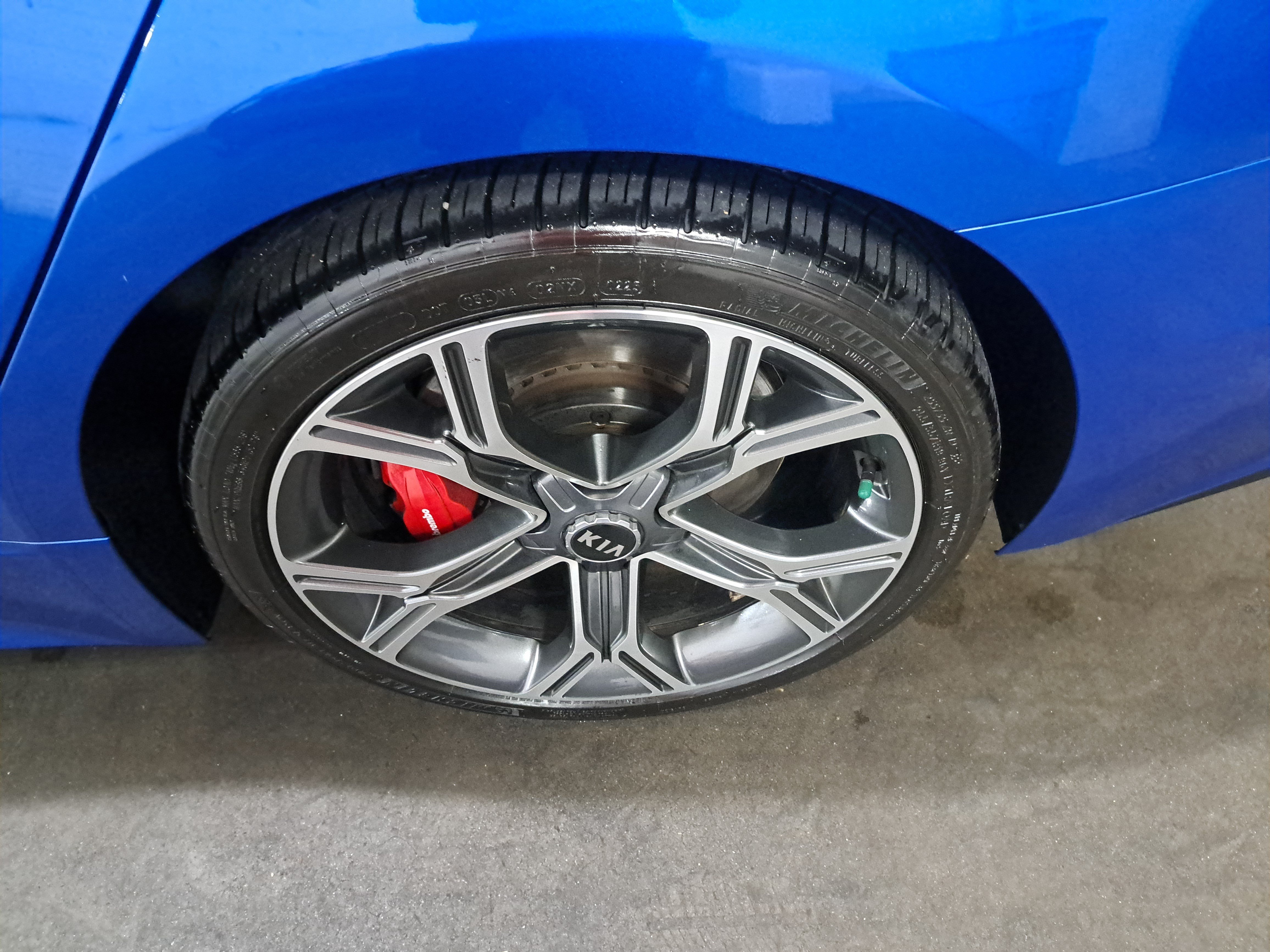 Used 2019 Kia Stinger GT1 RWD image 34