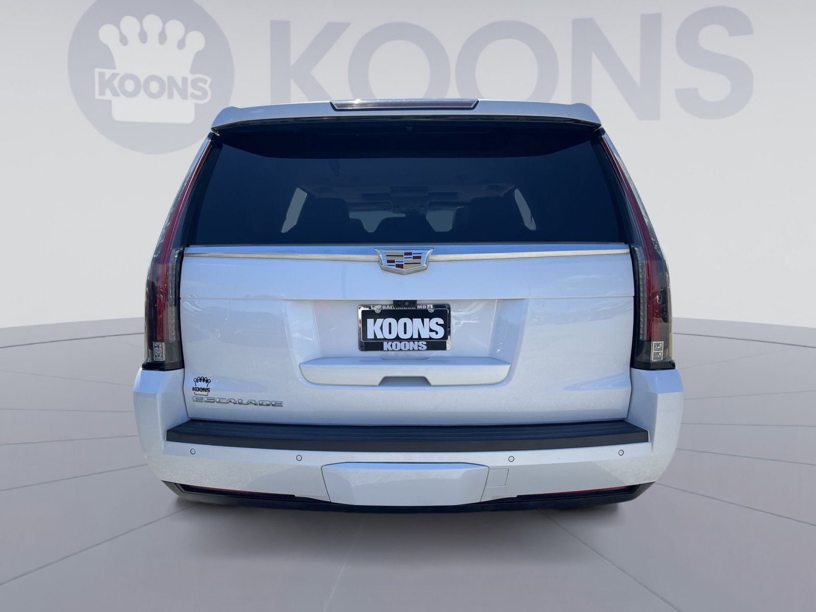 Used 2018 Cadillac Escalade Premium Luxury RWD image 15