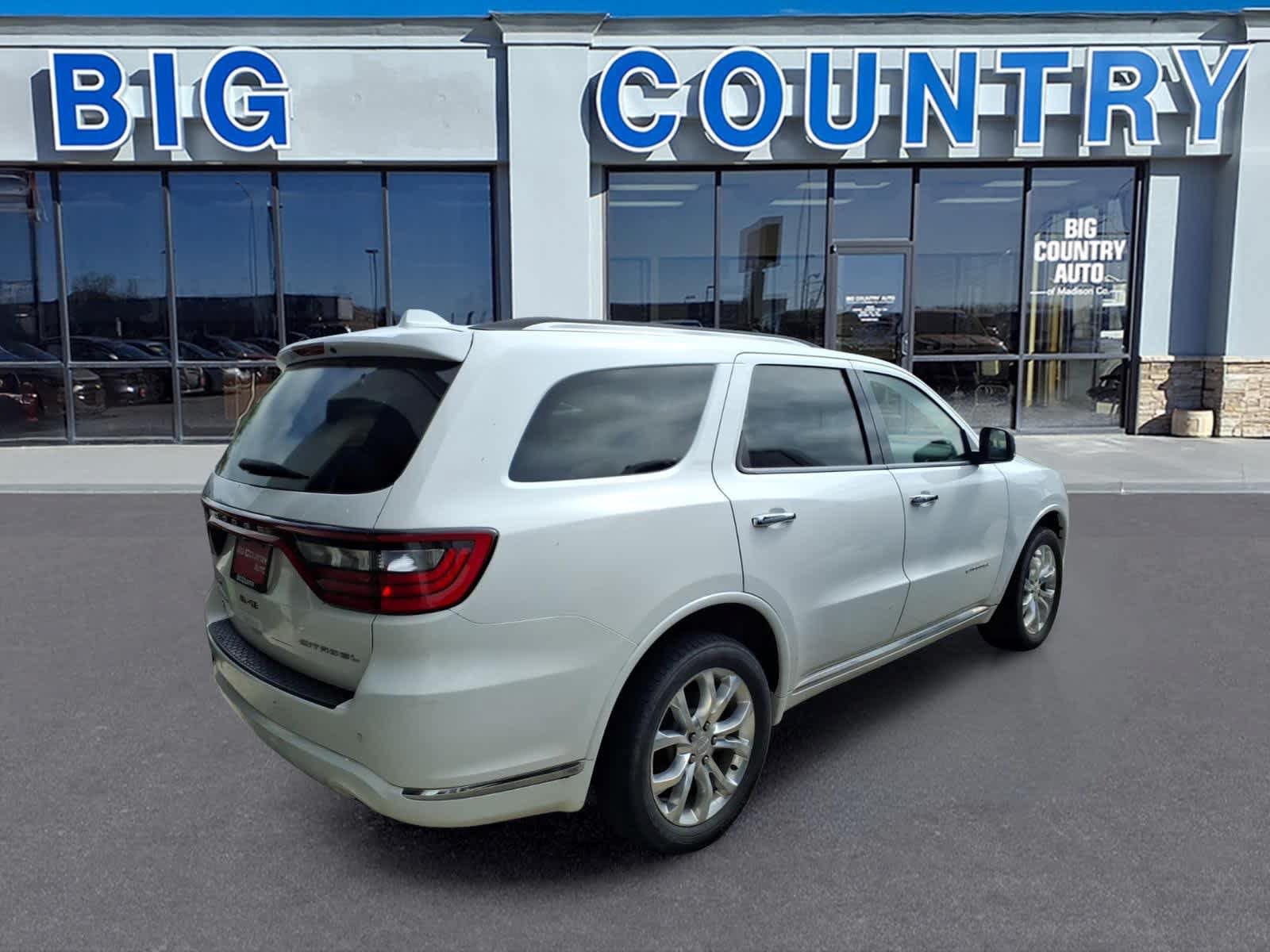 Used 2018 Dodge Durango Citadel w/ Premium Entertainment Group AWD/4WD image 3