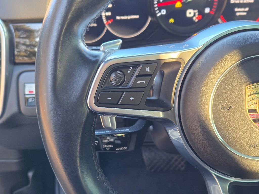 Certified 2020 Porsche Cayenne image 28