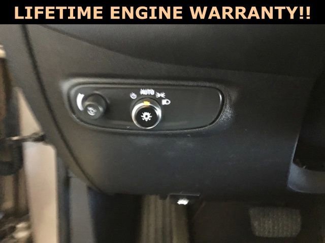 Used 2018 Chevrolet Equinox LT image 15