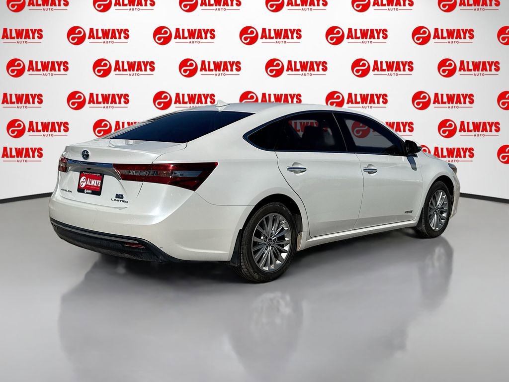 Used 2018 Toyota Avalon Limited image 5
