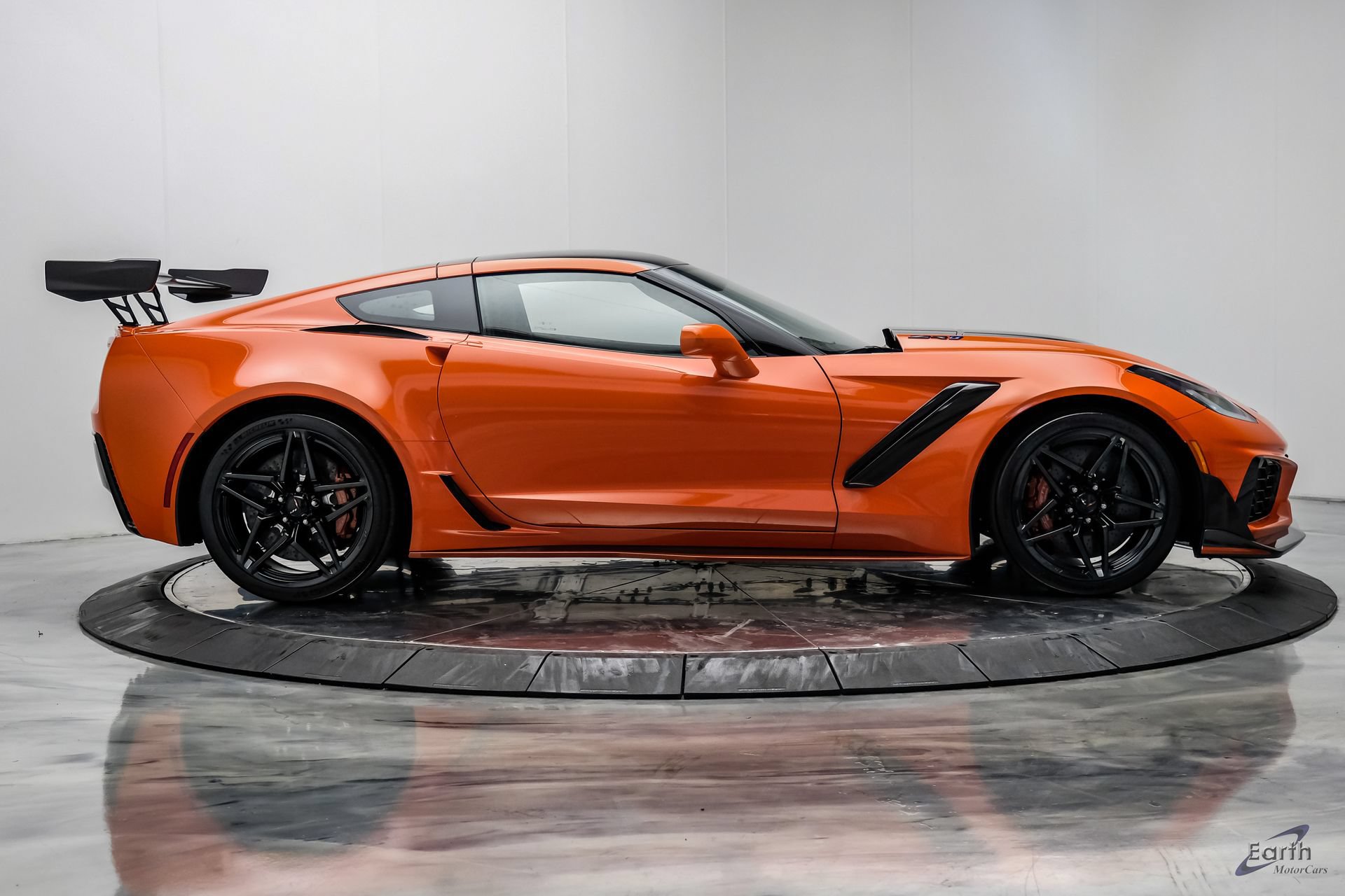 Used 2019 Chevrolet Corvette ZR1 RWD image 26