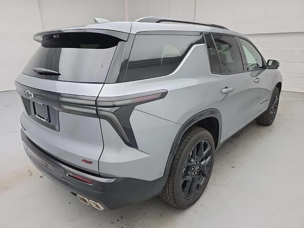 Used 2026 Chevrolet Traverse RS AWD/4WD image 12