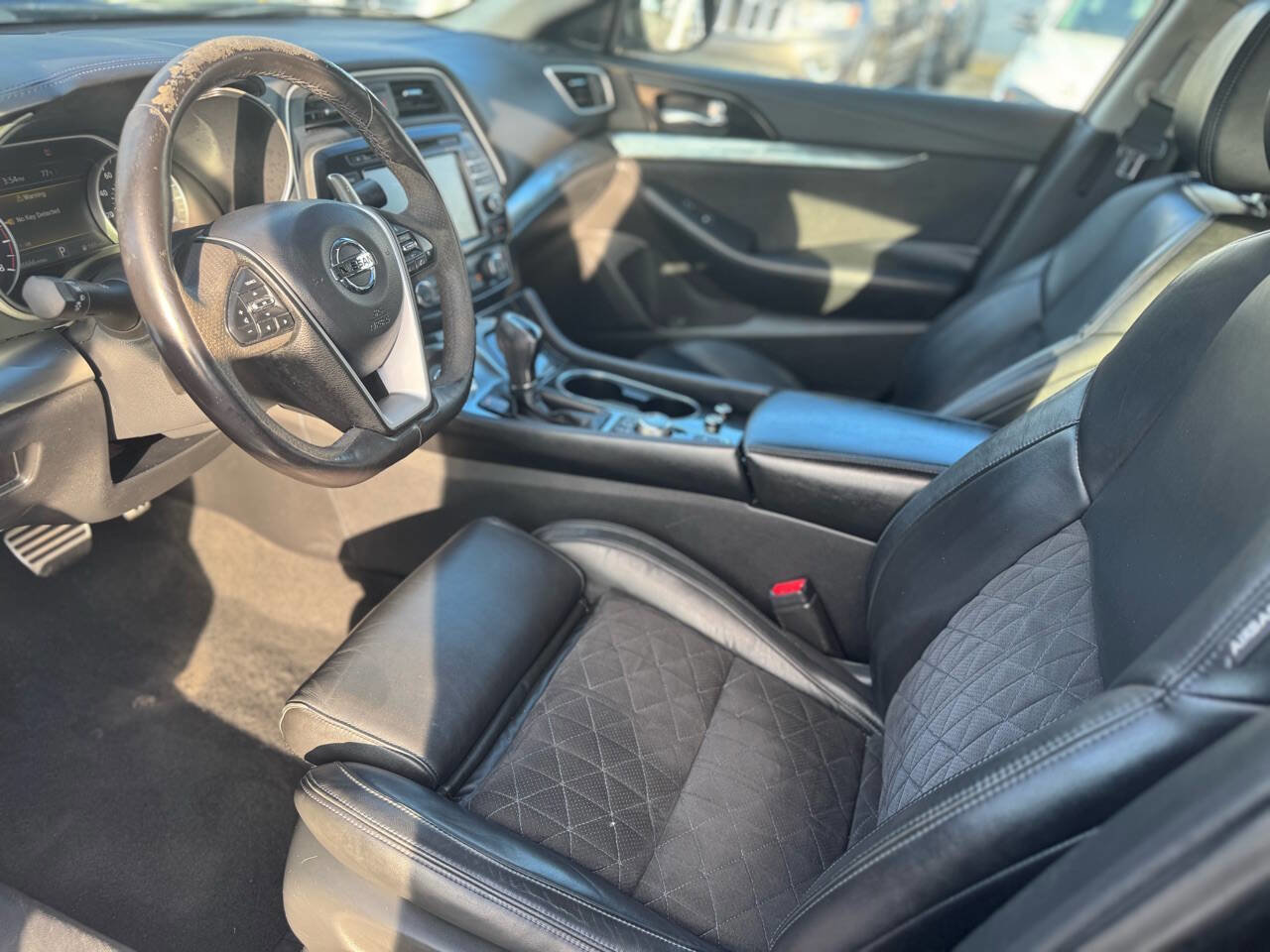 Used 2016 Nissan Maxima SR FWD image 5