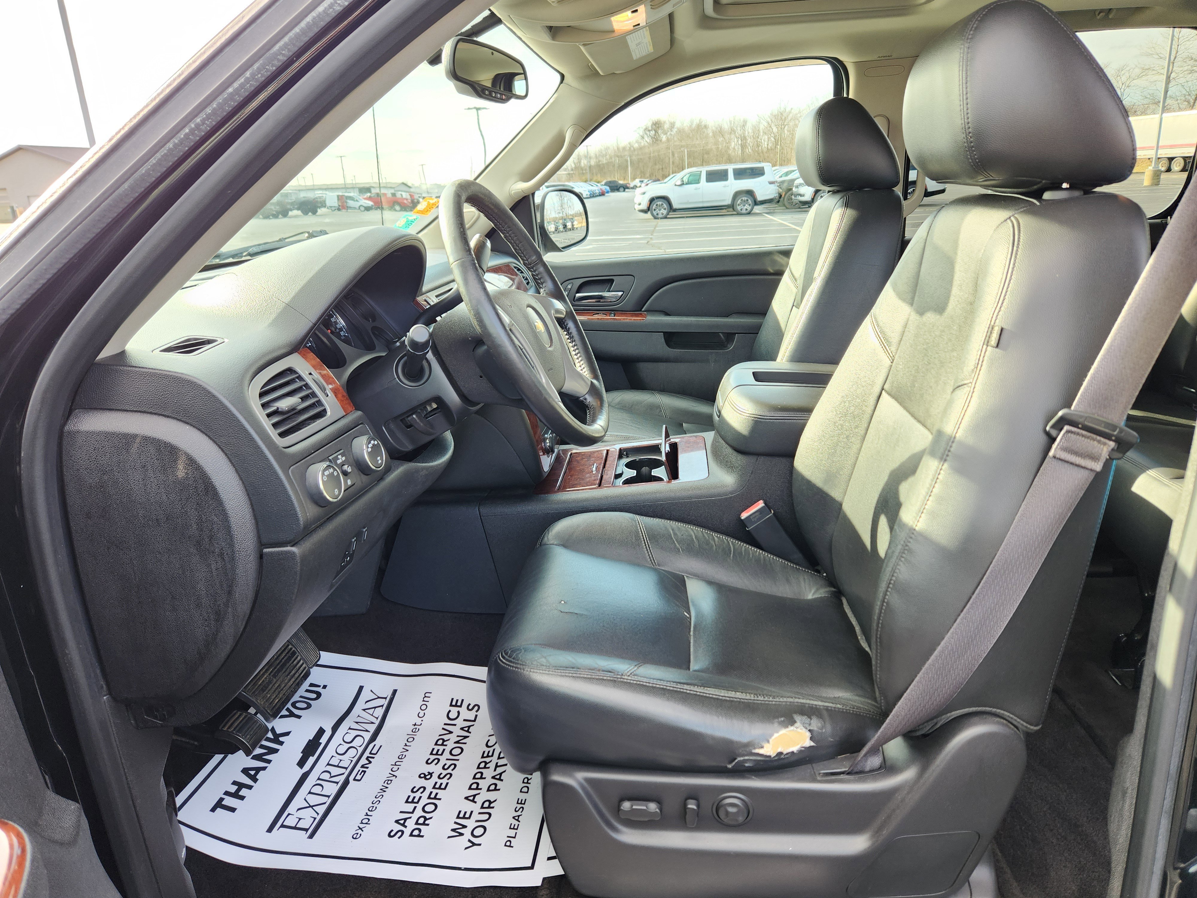 Used 2013 Chevrolet Avalanche LTZ image 12