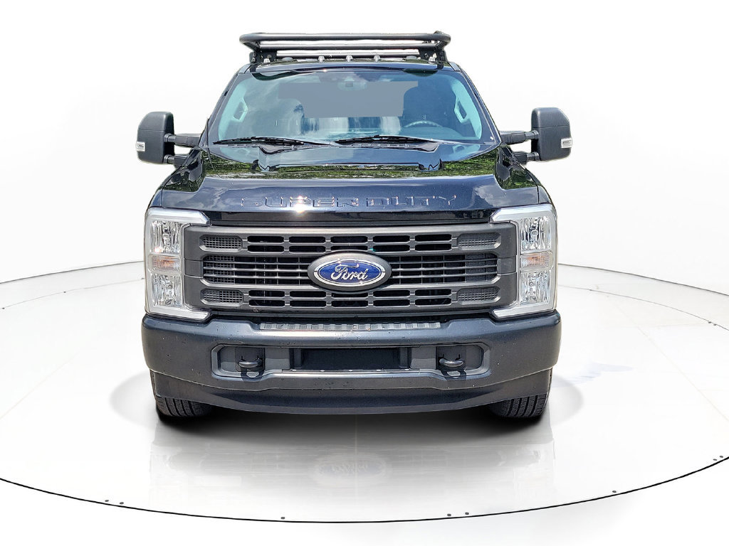 Used 2023 Ford F350 XL RWD image 2