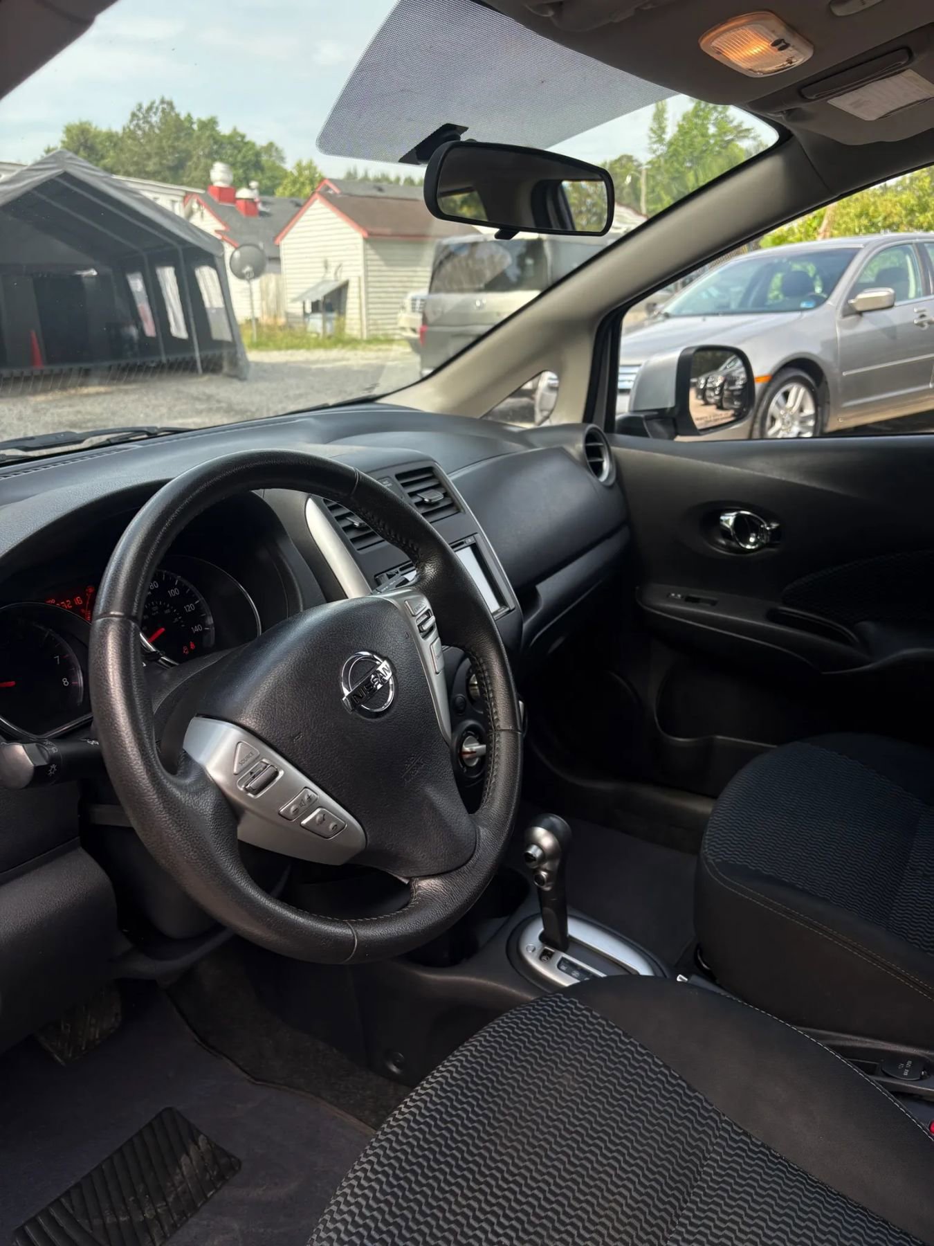 Used 2014 Nissan Versa Note SV FWD image 38