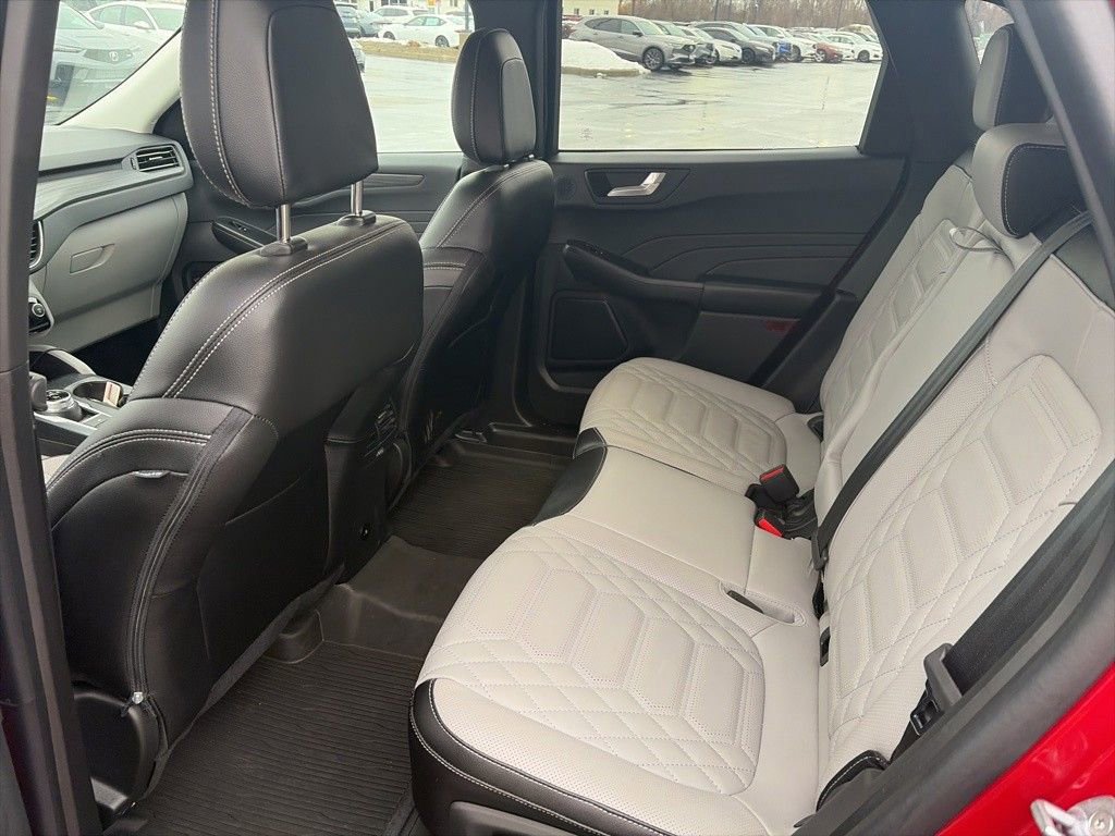 Used 2023 Ford Escape Platinum w/ Premium Technology Package image 12