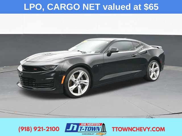 Used 2019 Chevrolet Camaro SS RWD image 4