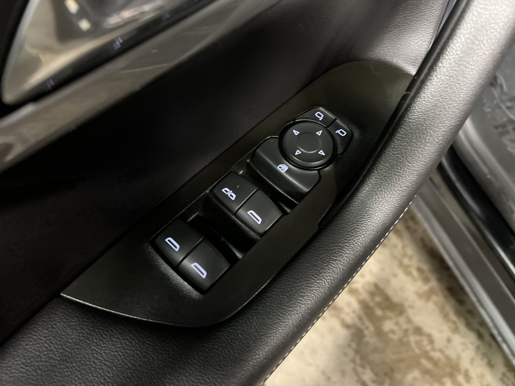 Certified 2023 Chevrolet Blazer LT AWD/4WD image 16