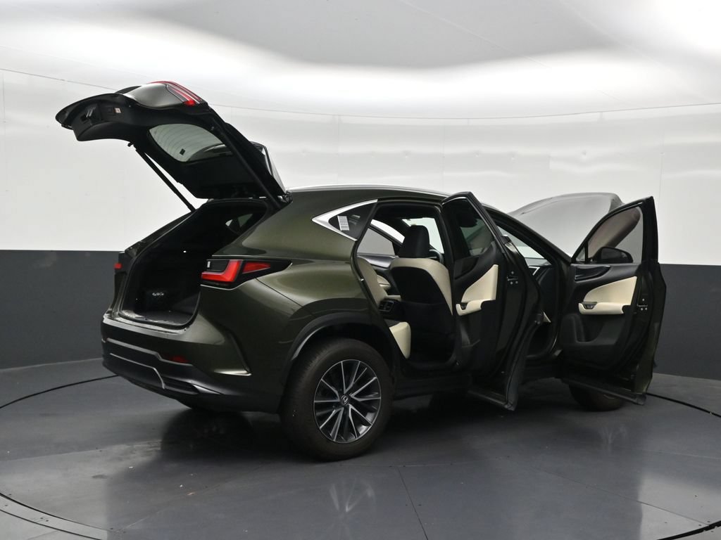 Used 2024 Lexus NX 250 FWD image 32