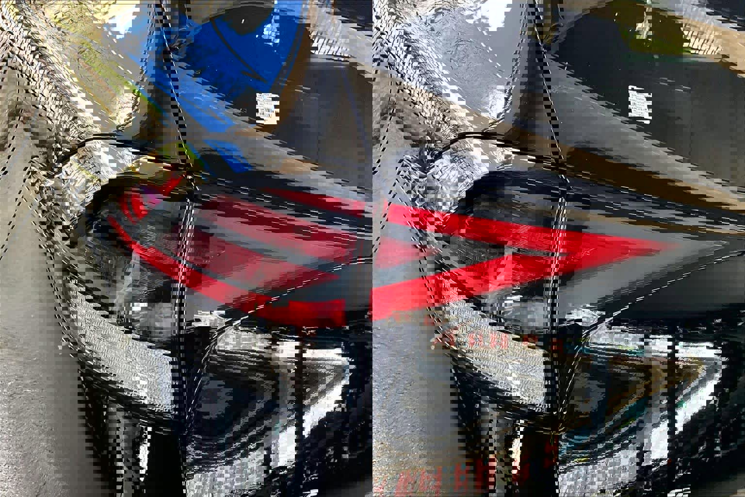 Used 2025 Kia Sportage SX image 28