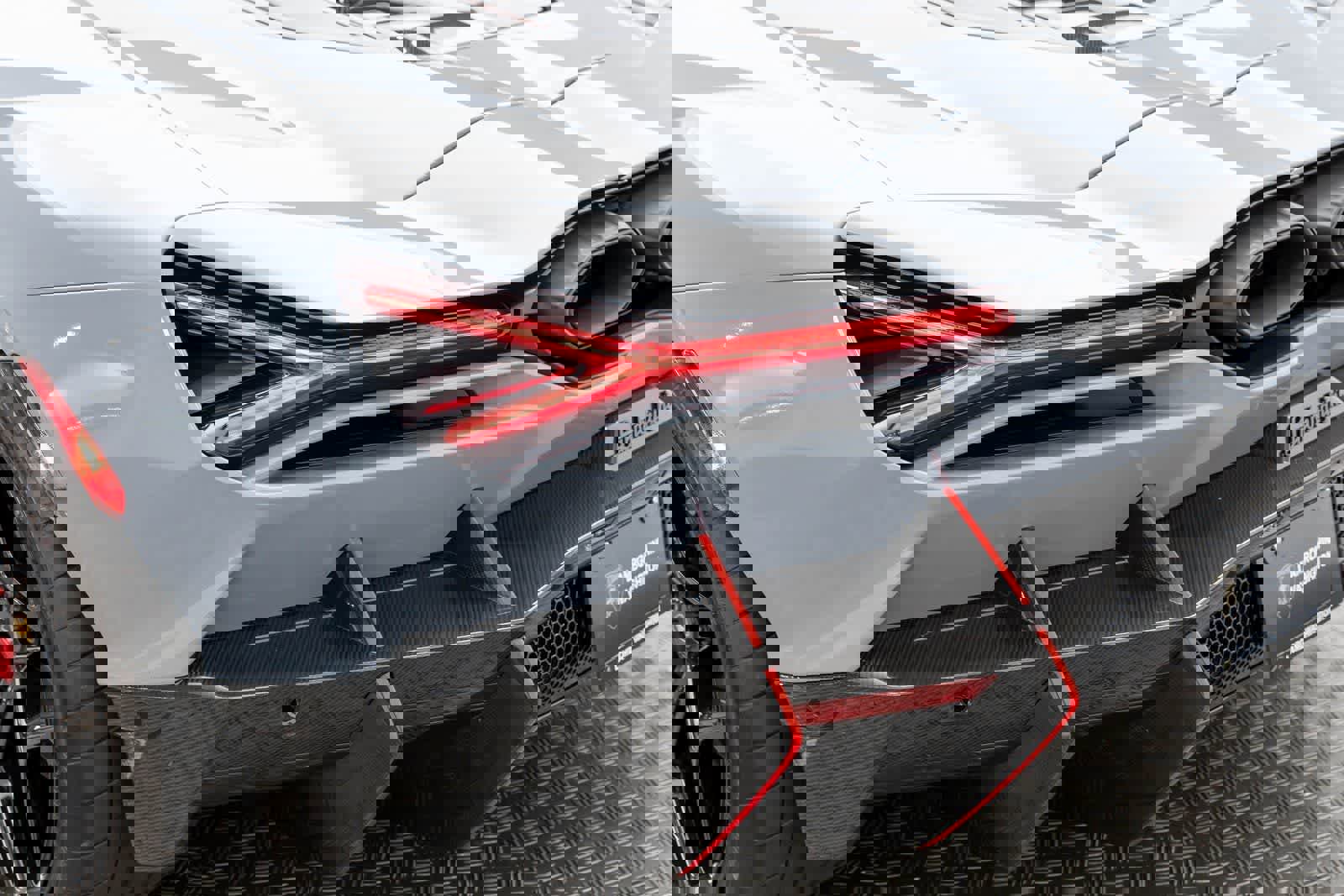 Used 2024 Lamborghini Revuelto image 50