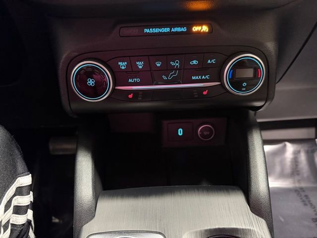 Used 2020 Ford Escape SE Sport image 35