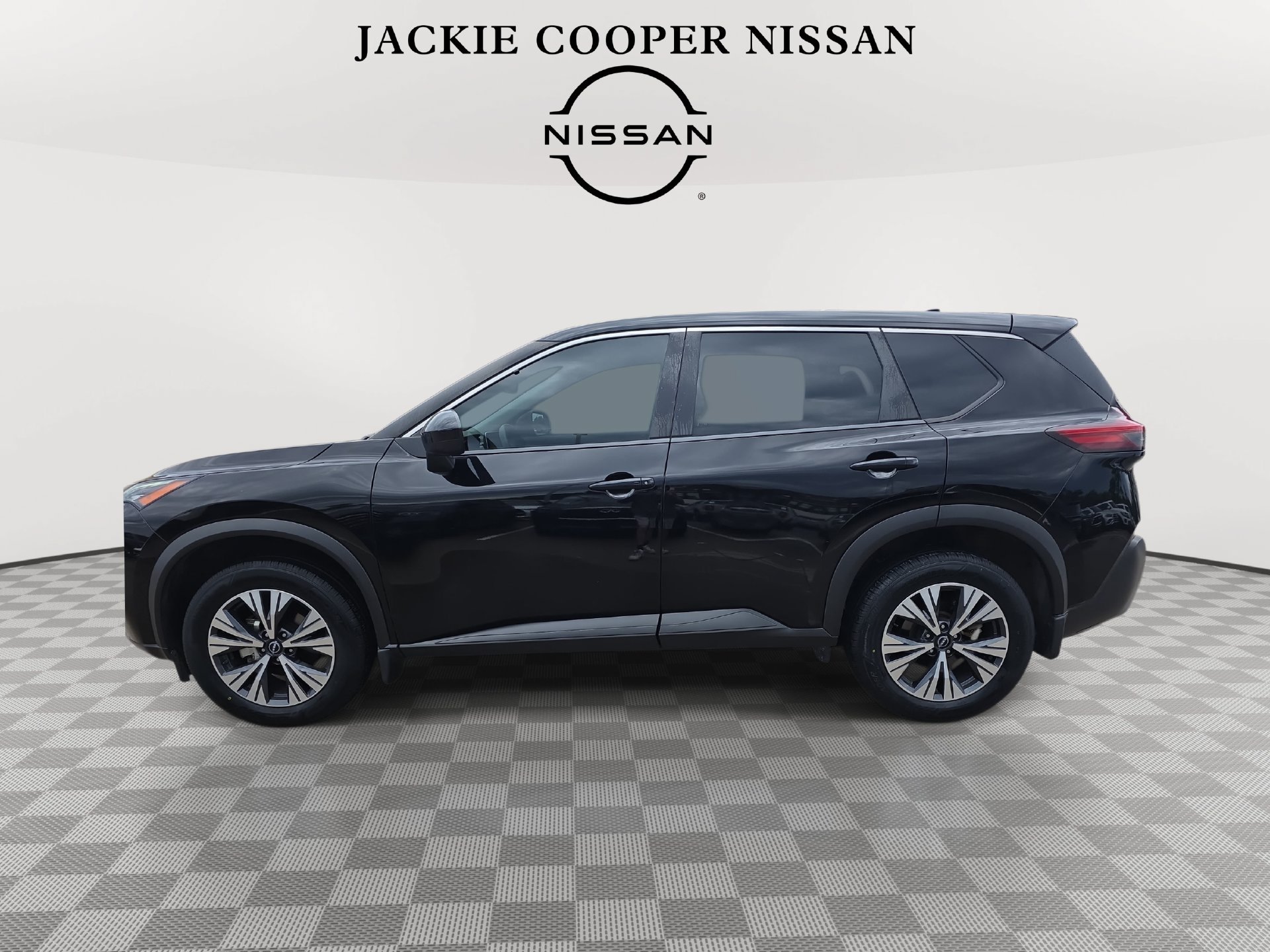 Used 2023 Nissan Rogue SV FWD image 8