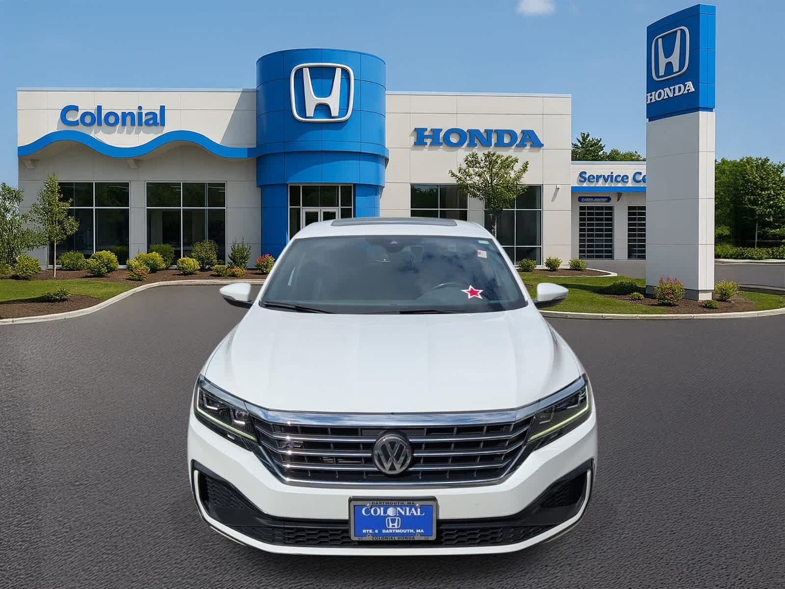 Used 2021 Volkswagen Passat 2.0T R-Line w/ Luggage Net & Mats Package FWD image 9