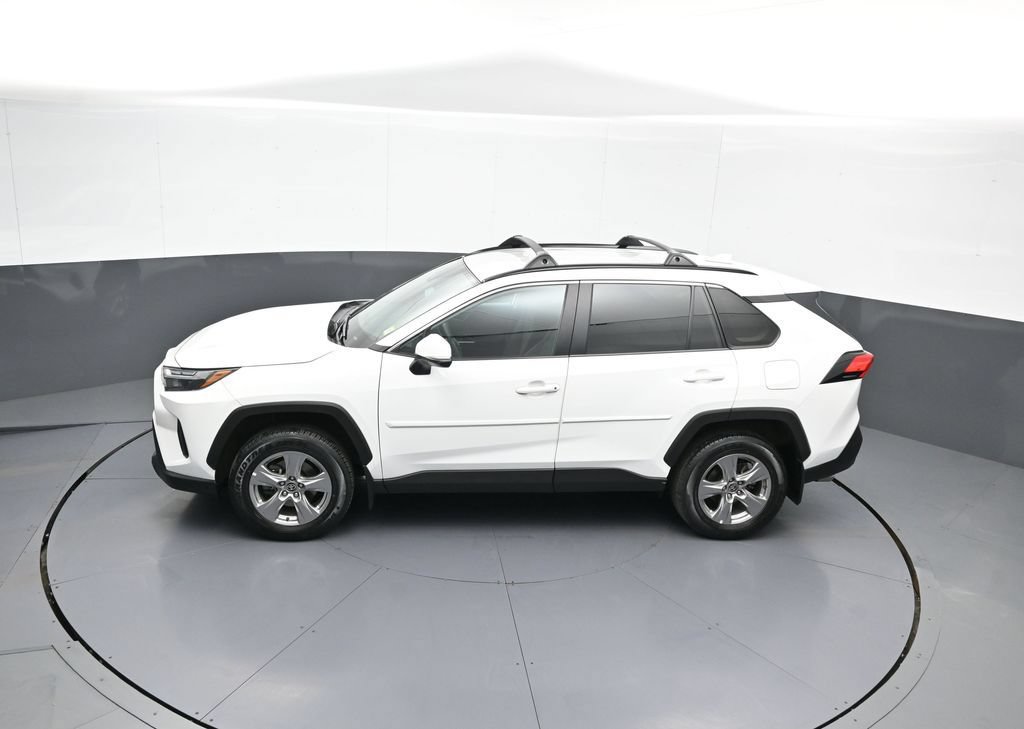 Used 2023 Toyota RAV4 XLE w/ XLE Grade Weather Package AWD/4WD image 40