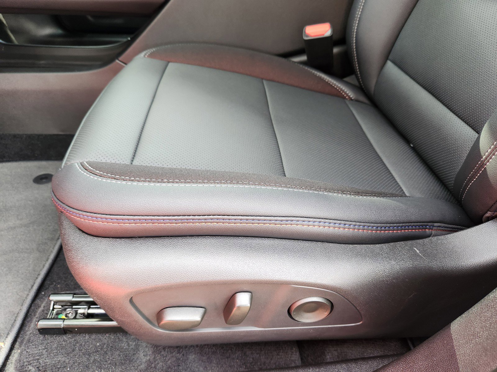 New 2026 Chevrolet Equinox EV RS image 18