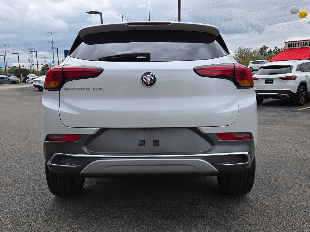 Used 2022 Buick Encore GX Essence w/ Experience Buick Package image 16