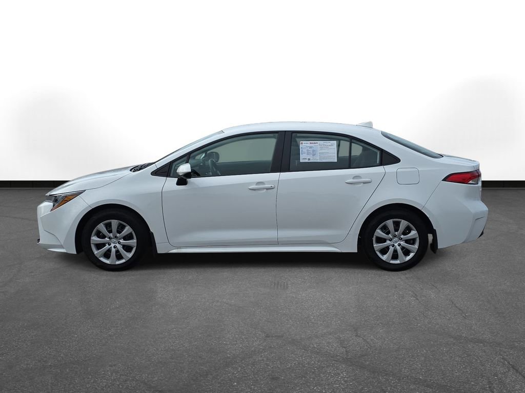 Used 2026 Toyota Corolla LE image 9