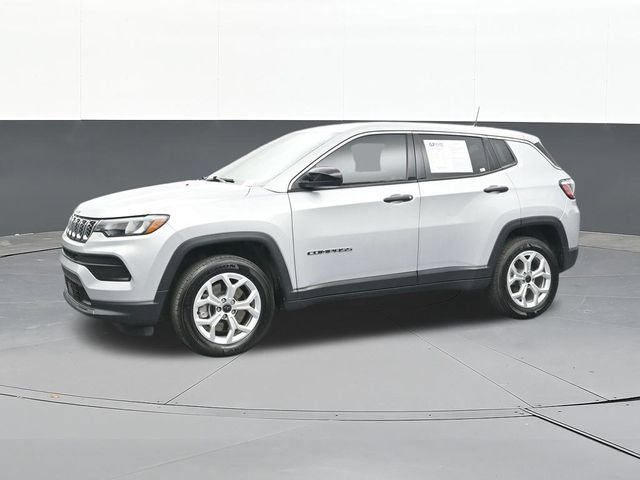 Used 2025 Jeep Compass Sport AWD/4WD image 7