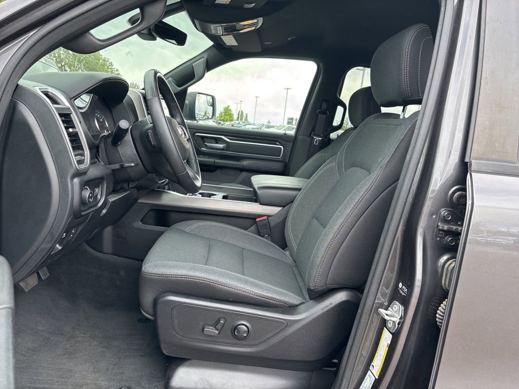 Used 2022 RAM 1500 Big Horn AWD/4WD image 17