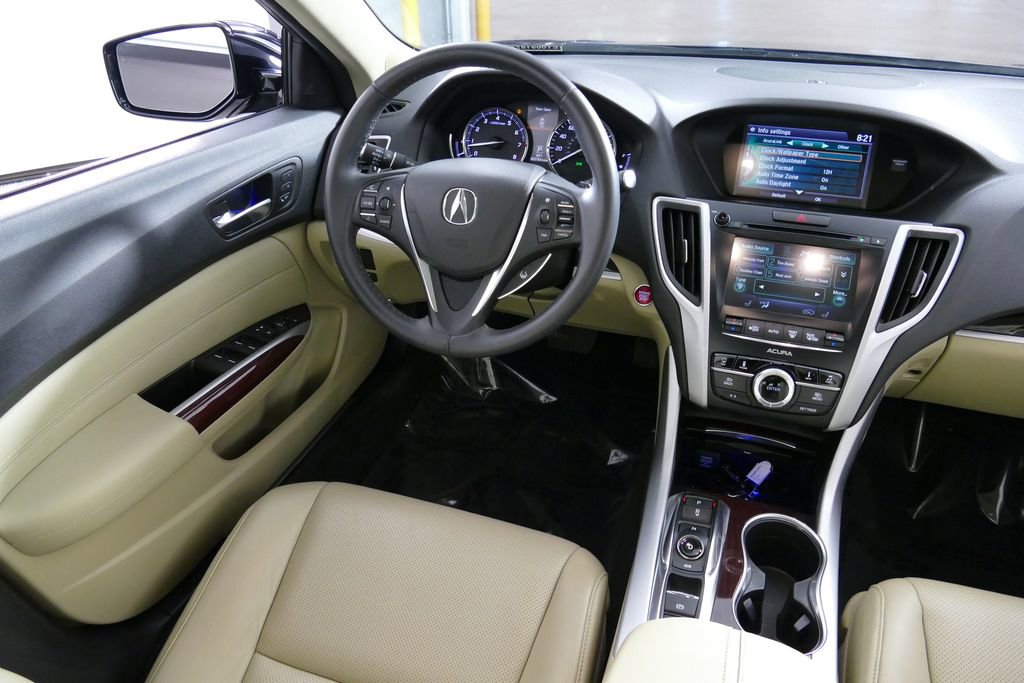 Used 2017 Acura TLX V6 SH-AWD w/ Technology Pkg image 9