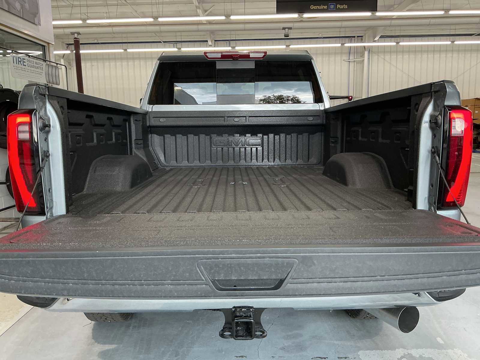 New 2026 GMC Sierra 2500 SLT w/ SLT Premium Package image 33
