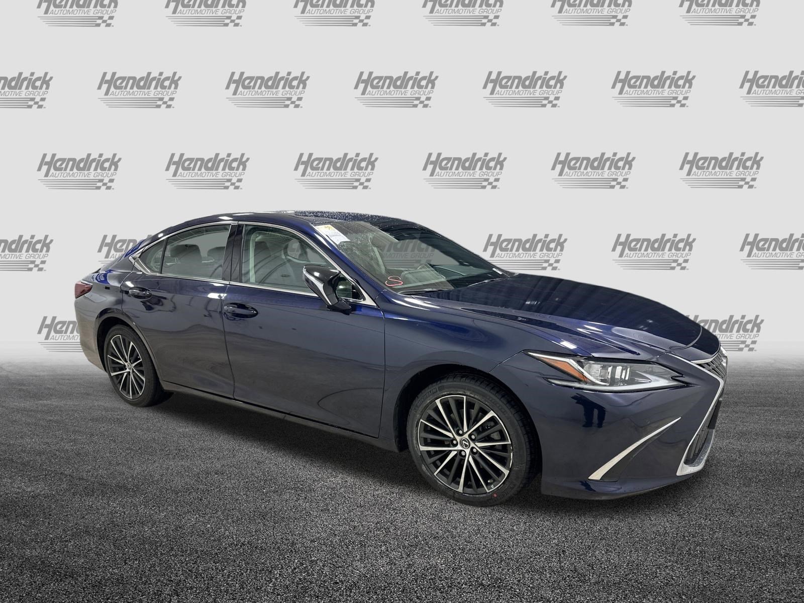 Used 2023 Lexus ES 350 w/ Premium Package image 2