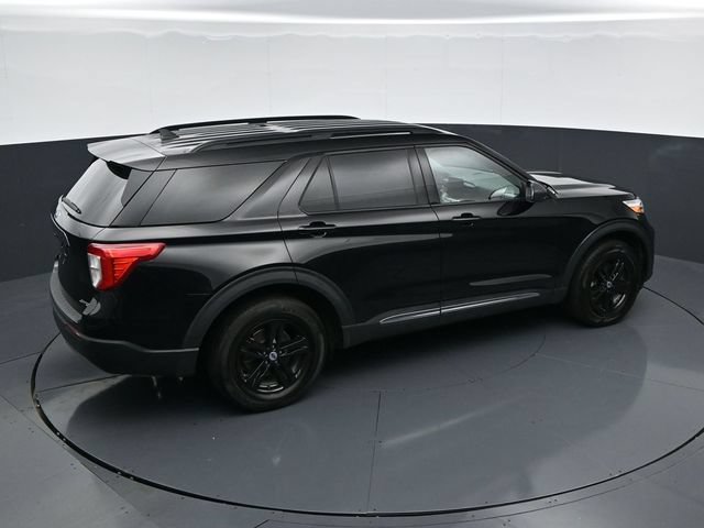 Used 2023 Ford Explorer XLT w/ Equipment Group 202A AWD/4WD image 37