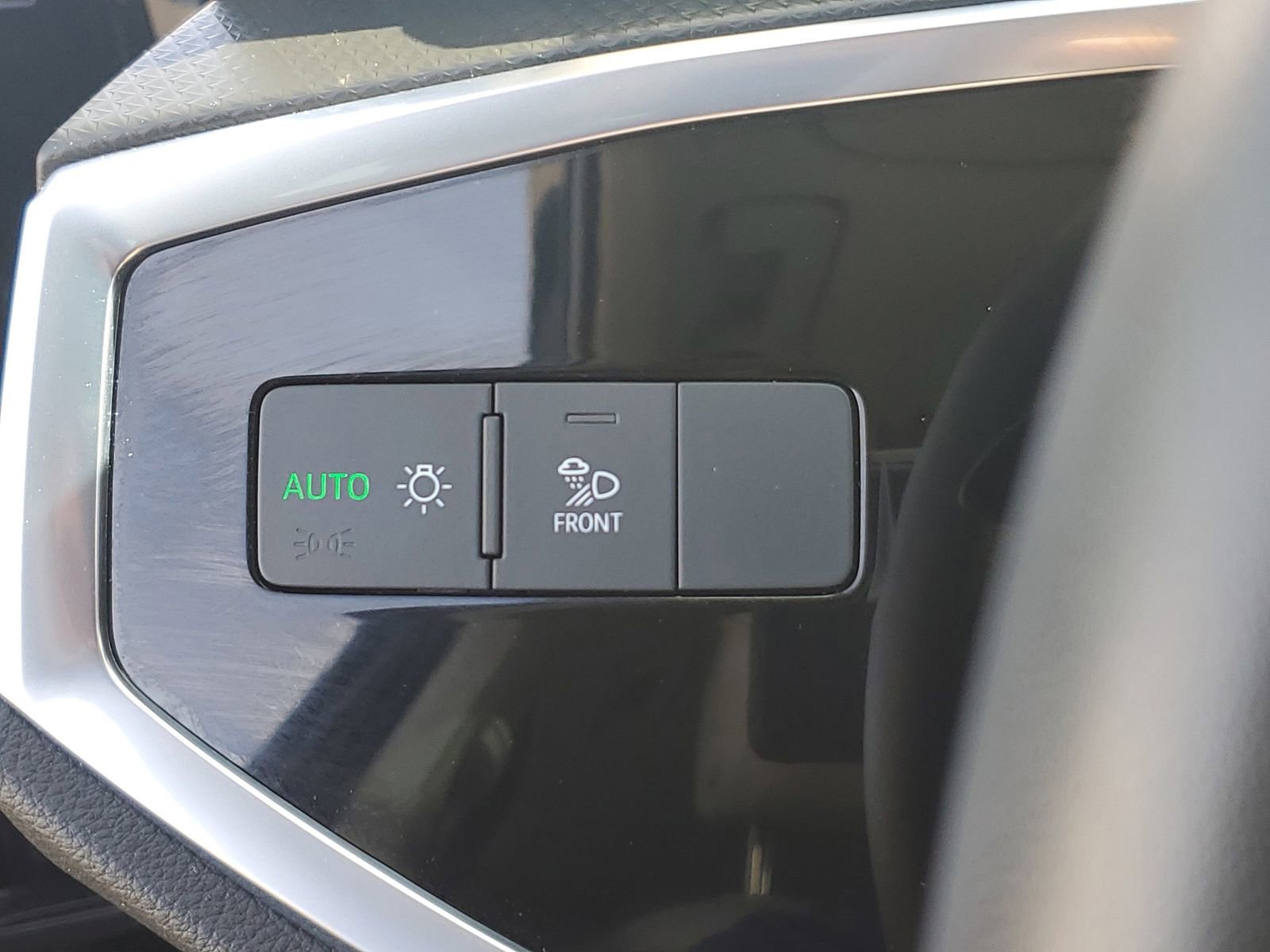 Used 2025 Audi Q3 2.0T Premium w/ Convenience Package image 24