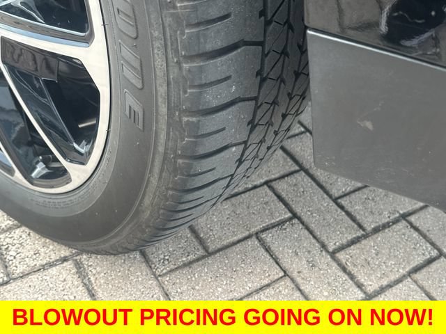 Used 2023 Chevrolet Tahoe RST AWD/4WD image 15