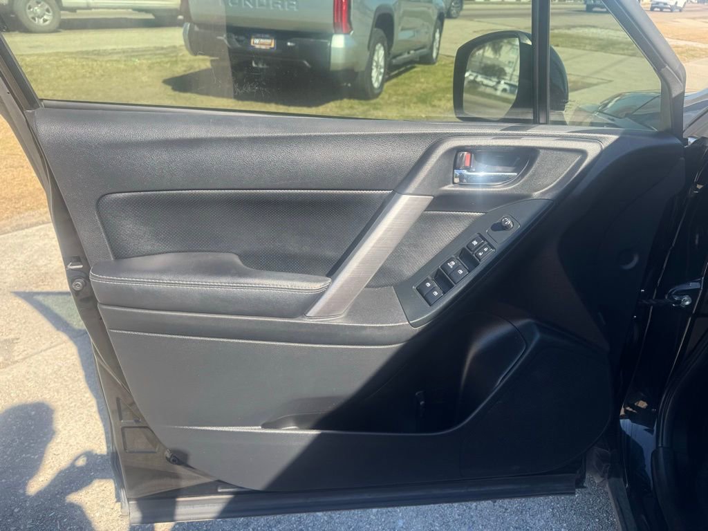 Used 2015 Subaru Forester 2.5i Limited image 8