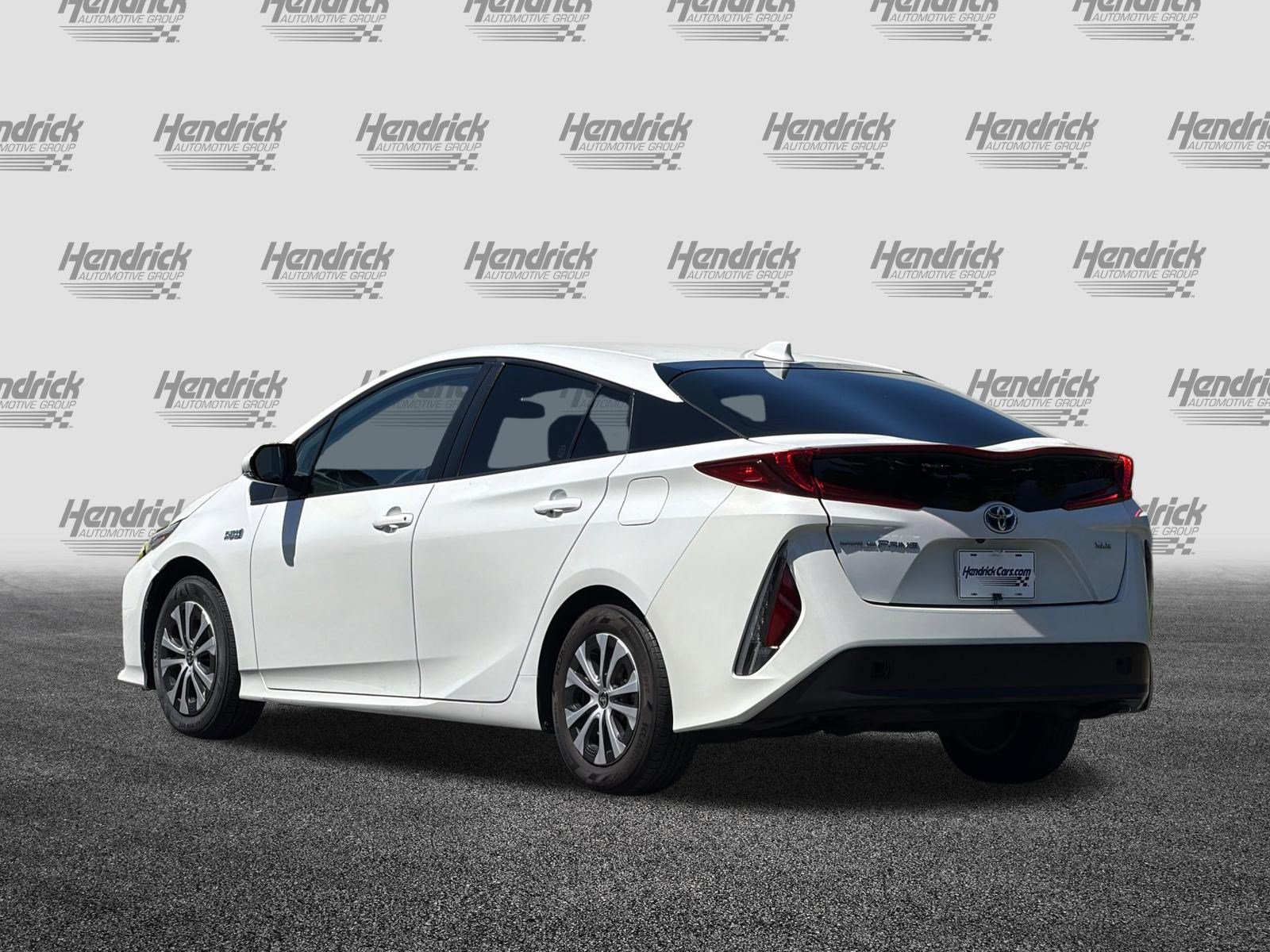 Used 2022 Toyota Prius Prime XLE FWD image 7