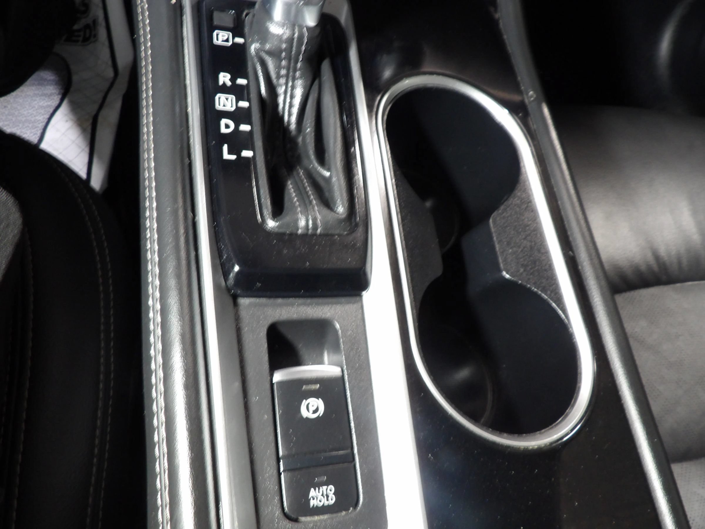 Used 2023 Nissan Altima 2.5 SL FWD image 16
