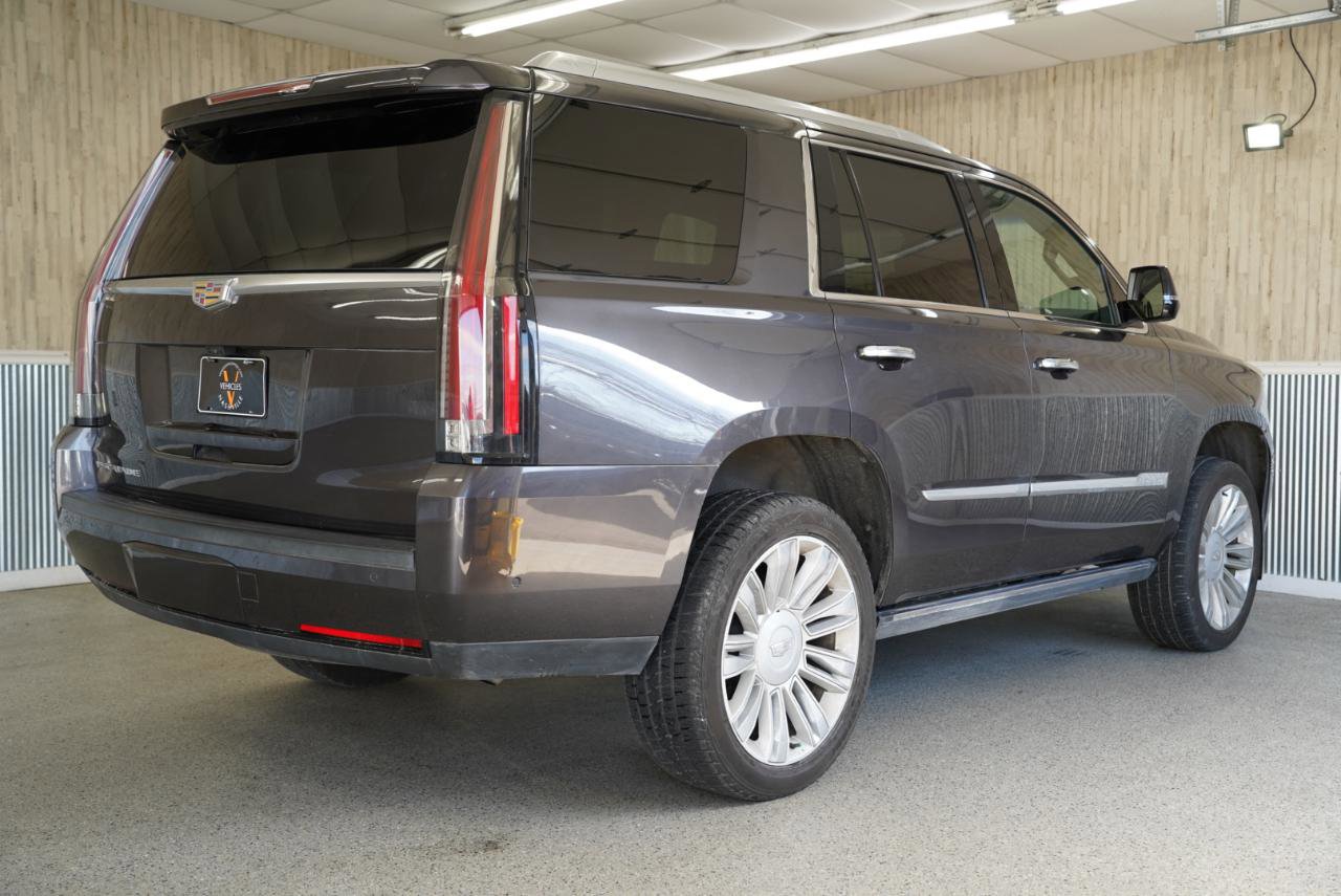 Used 2018 Cadillac Escalade Platinum image 10