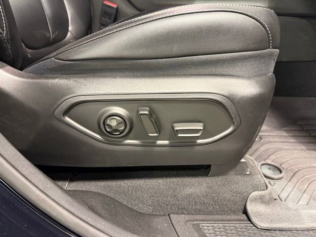 Used 2024 Jeep Grand Cherokee Limited AWD/4WD image 31