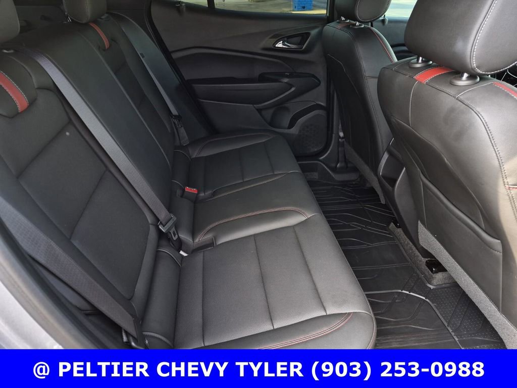 Used 2025 Chevrolet Trax RS w/ Driver Confidence Package FWD image 14