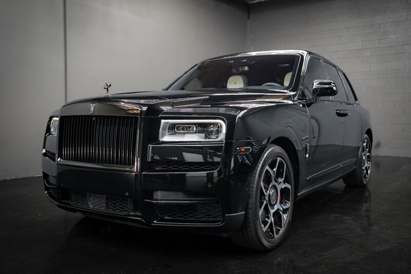 Used 2023 Rolls-Royce Cullinan Black Badge w/ Dark Exterior Package AWD/4WD image 5