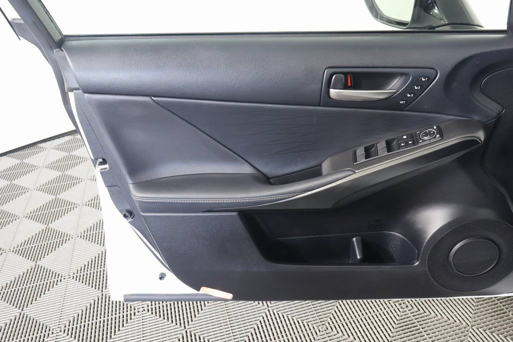 Used 2025 Lexus IS 350 F Sport w/ Navigation Package RWD image 11
