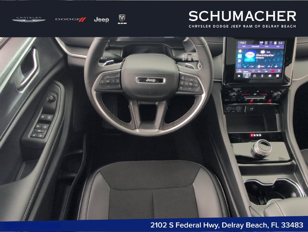 New 2025 Jeep Grand Cherokee L Laredo RWD image 8