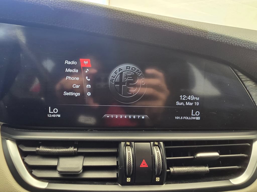 Used 2019 Alfa Romeo Giulia RWD image 28