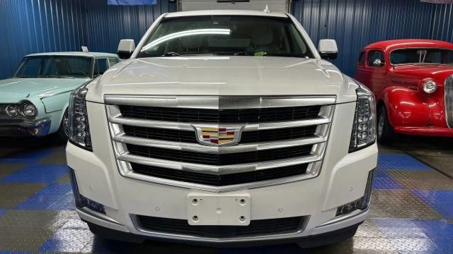 Used 2019 Cadillac Escalade Premium Luxury image 93