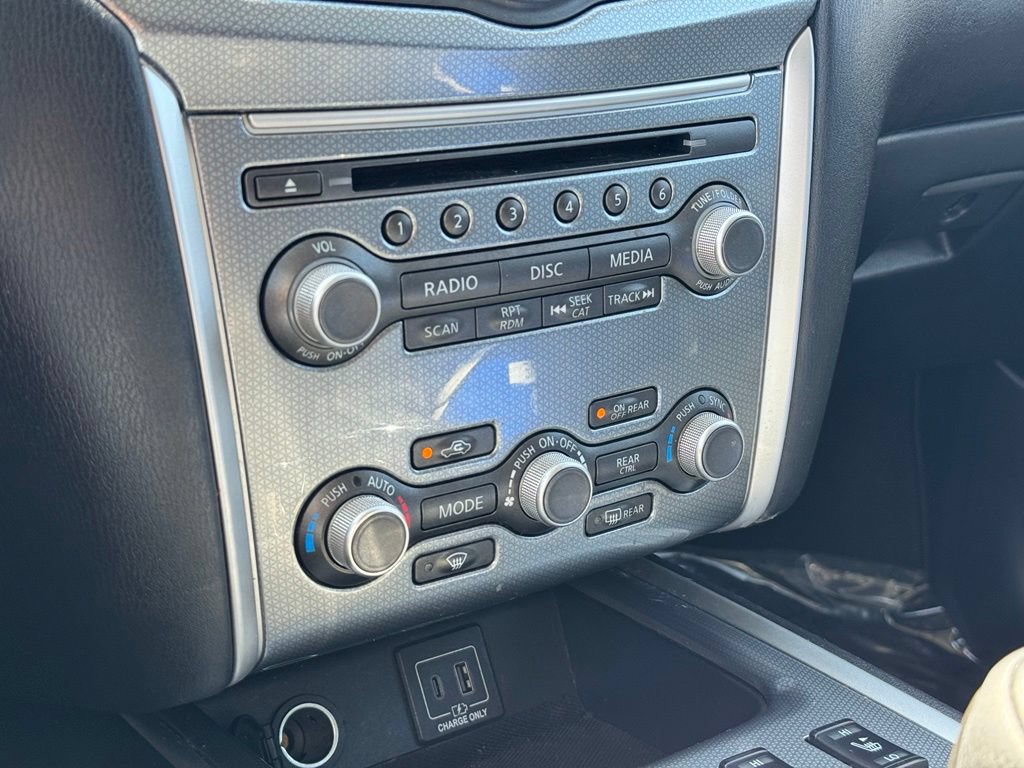 Used 2019 Nissan Pathfinder SL FWD image 15
